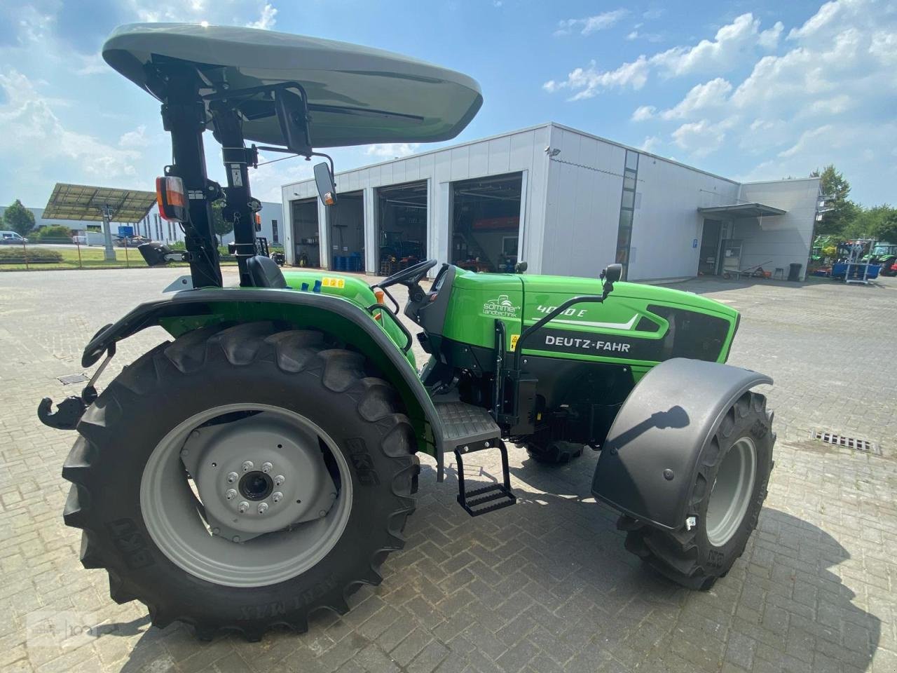 Traktor tipa Deutz-Fahr DEUTZ FAHR 4080 E, Neumaschine u Eslohe–Bremke (Slika 4)