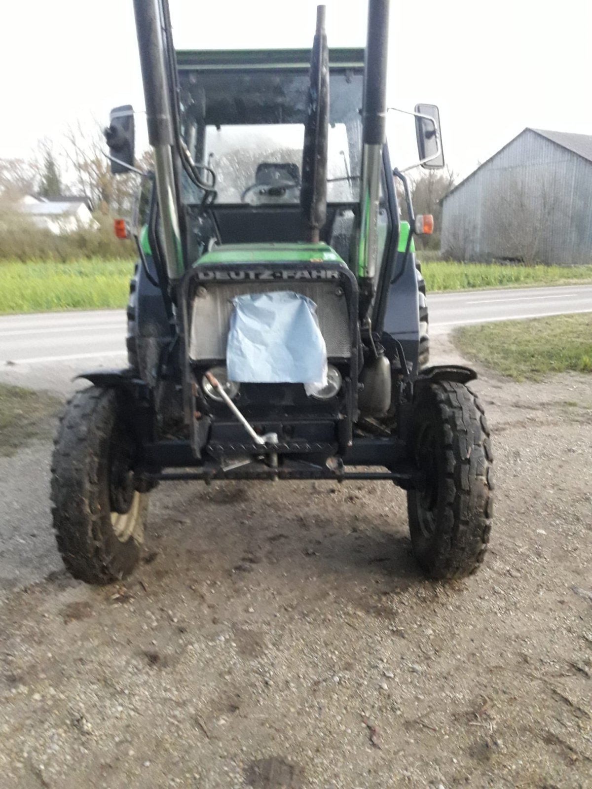 Traktor типа Deutz-Fahr DX 3.30 StarCab, Gebrauchtmaschine в Manching (Фотография 3)