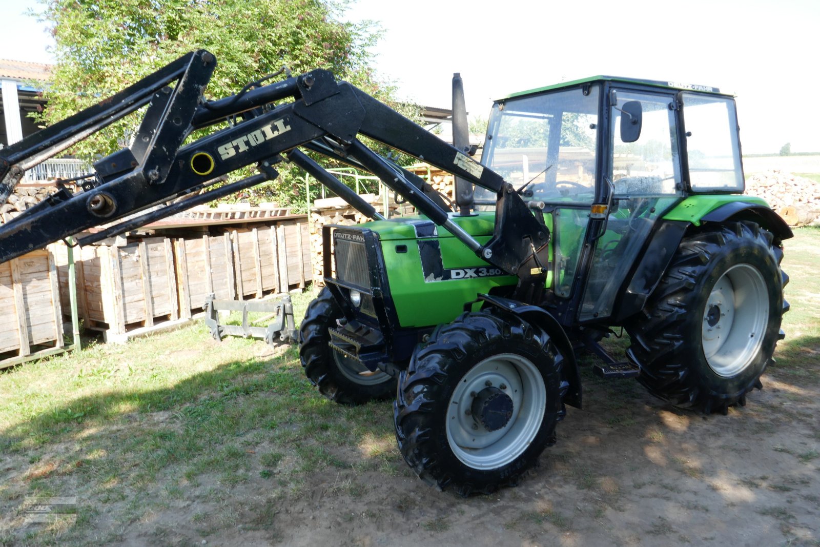 Traktor от тип Deutz-Fahr DX 3.50 Allr. mit Stoll Frontlader H.G. Guter Zustand!, Gebrauchtmaschine в Langenzenn (Снимка 1)