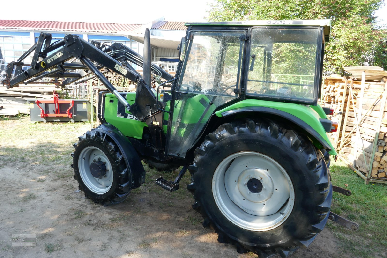 Traktor des Typs Deutz-Fahr DX 3.50 Allr. mit Stoll Frontlader H.G. Guter Zustand!, Gebrauchtmaschine in Langenzenn (Bild 3)