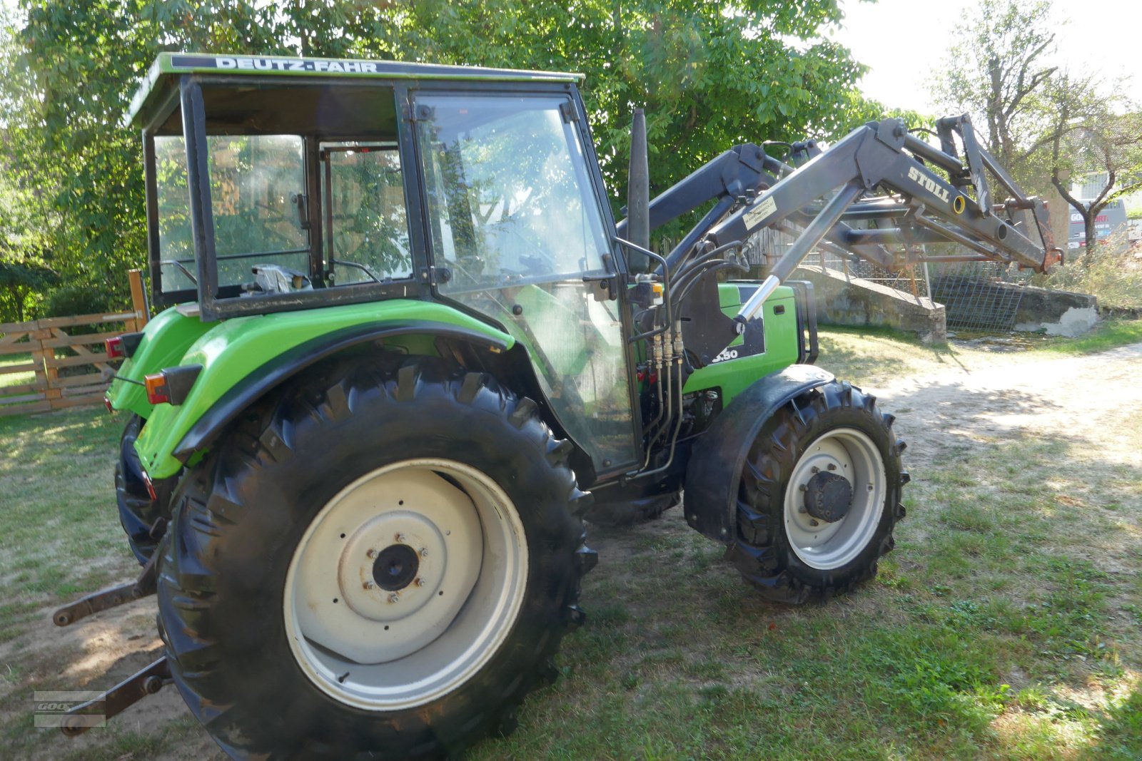 Traktor des Typs Deutz-Fahr DX 3.50 Allr. mit Stoll Frontlader H.G. Guter Zustand!, Gebrauchtmaschine in Langenzenn (Bild 5)