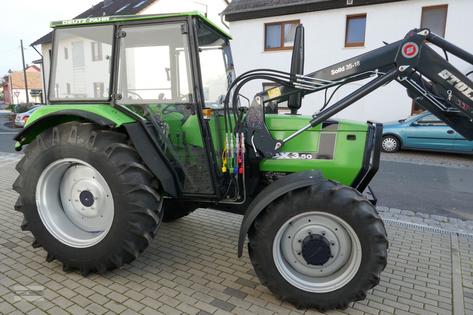 Traktor van het type Deutz-Fahr DX 3.50 Allr. Sehr guter Zustand! Mit fabrikneuen Stoll Ind-Lader, Gebrauchtmaschine in Langenzenn (Foto 3)