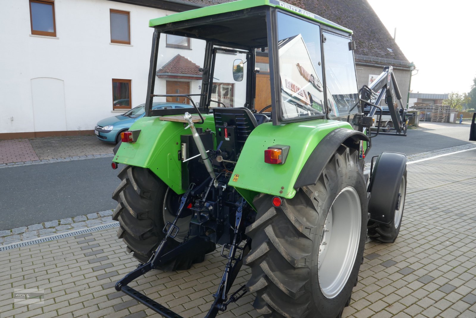 Traktor van het type Deutz-Fahr DX 3.50 Allr. Sehr guter Zustand! Mit fabrikneuen Stoll Ind-Lader, Gebrauchtmaschine in Langenzenn (Foto 5)