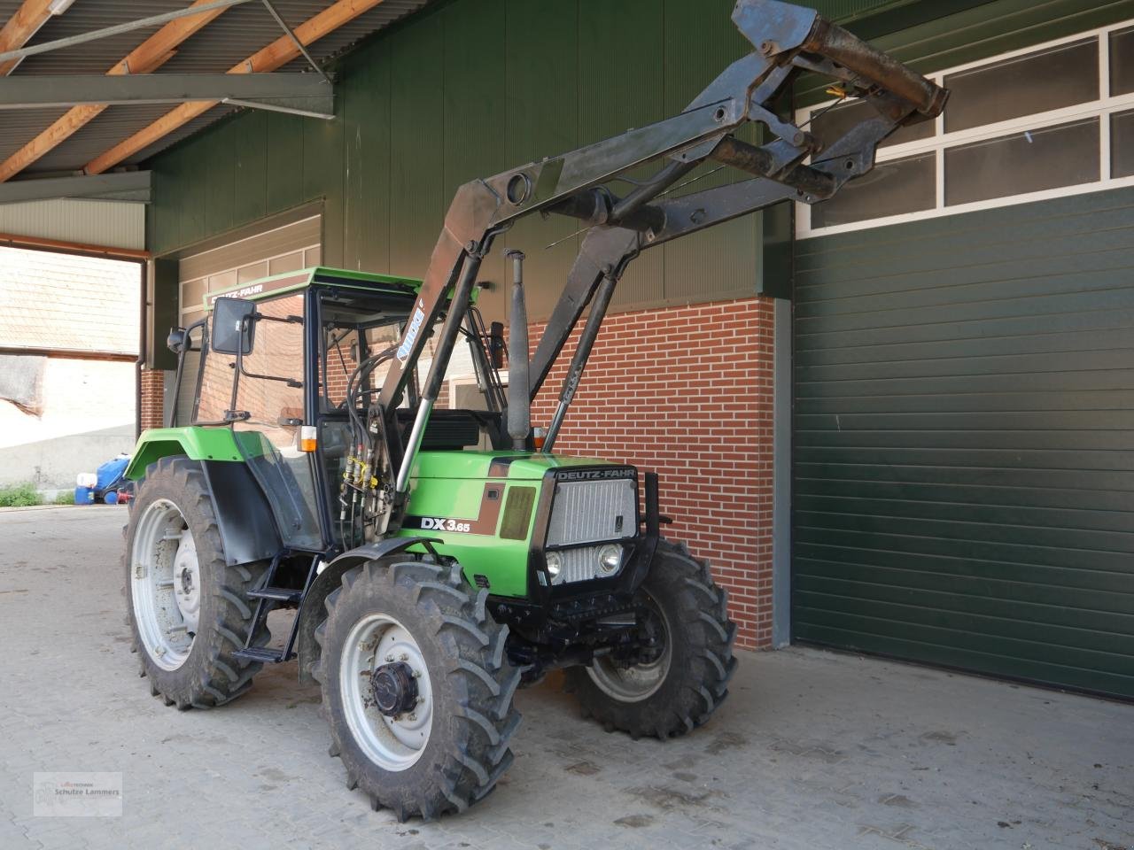 Traktor des Typs Deutz-Fahr DX 3.65 Starcab original nur 884 Std., Gebrauchtmaschine in Borken (Bild 2)