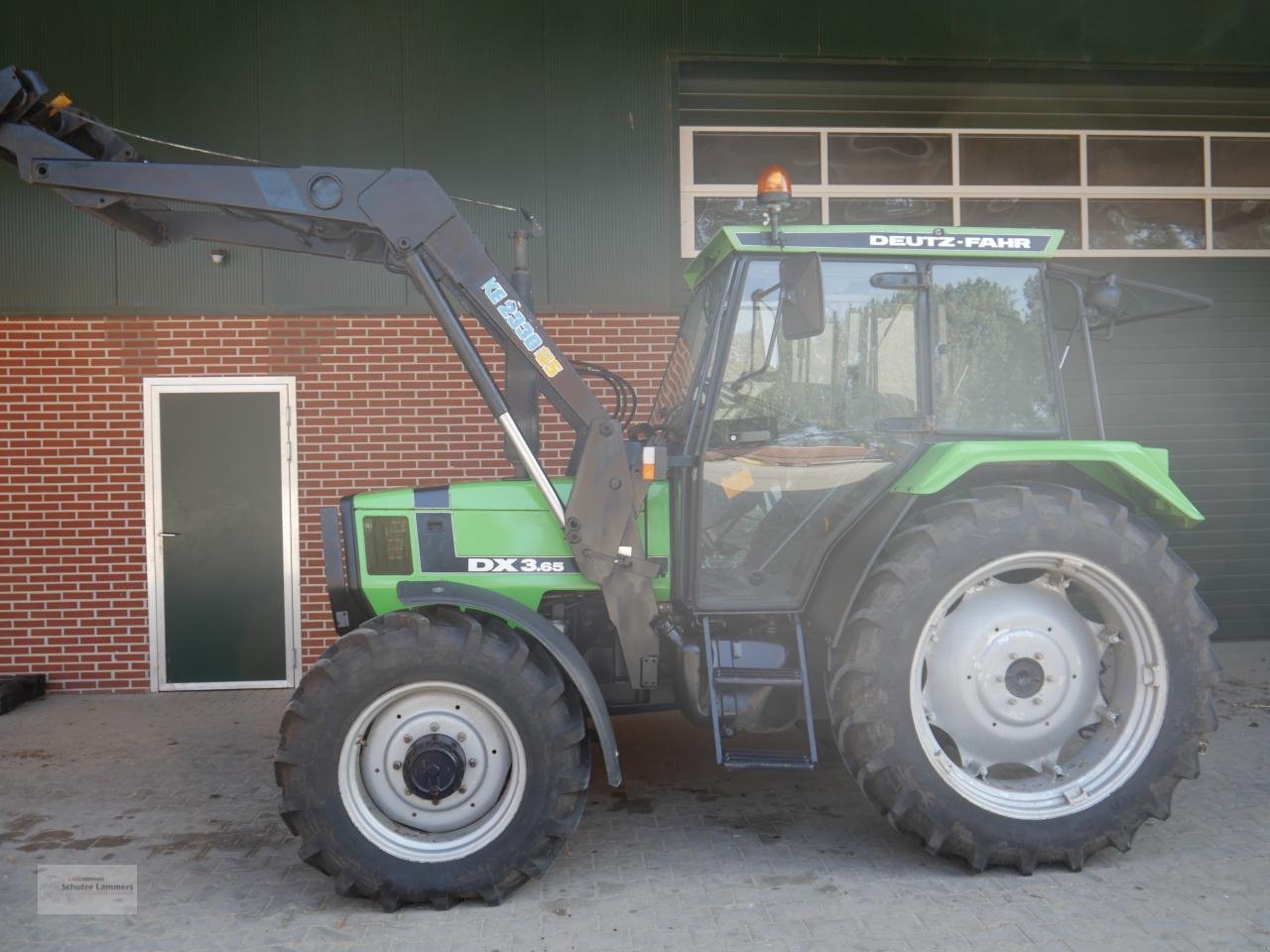 Traktor of the type Deutz-Fahr DX 3.65 Starcab original nur 884 Std., Gebrauchtmaschine in Borken (Picture 5)