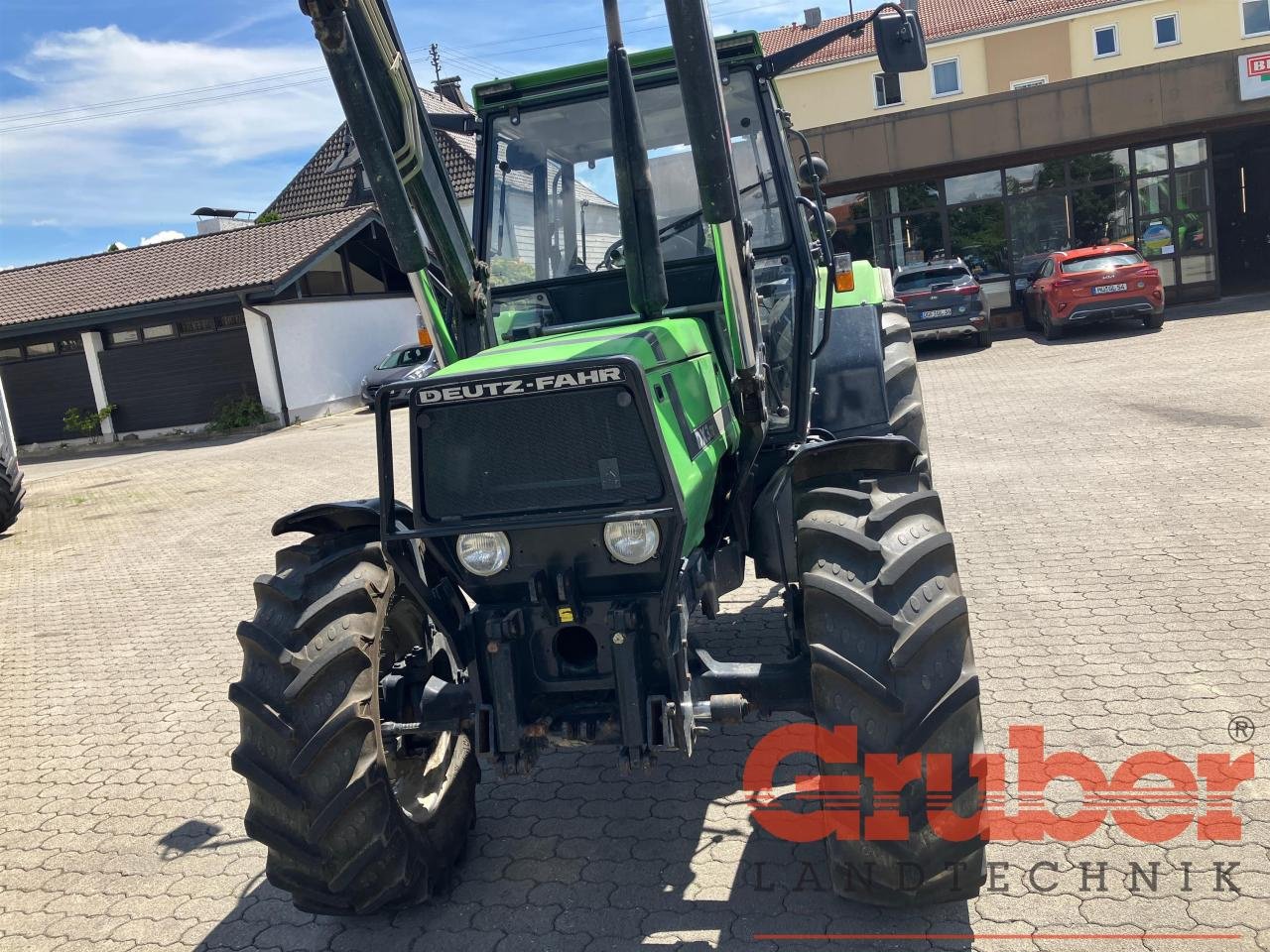 Traktor des Typs Deutz-Fahr DX 3.70 A, Gebrauchtmaschine in Ampfing (Bild 4)