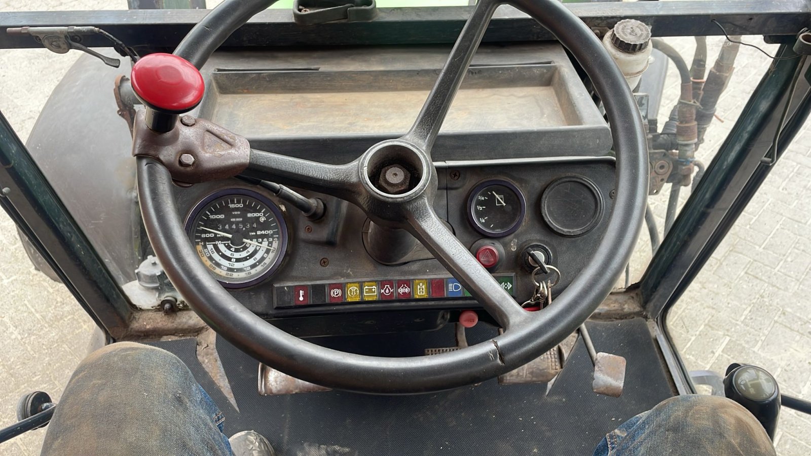 Traktor van het type Deutz-Fahr DX 3.70 StarCab, Gebrauchtmaschine in Schweringen (Foto 10)