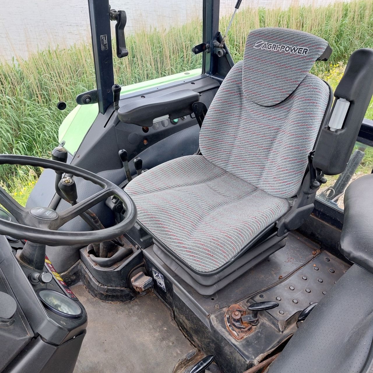 Traktor van het type Deutz-Fahr DX 3.70, Gebrauchtmaschine in Ouderkerk aan den IJssel (Foto 8)