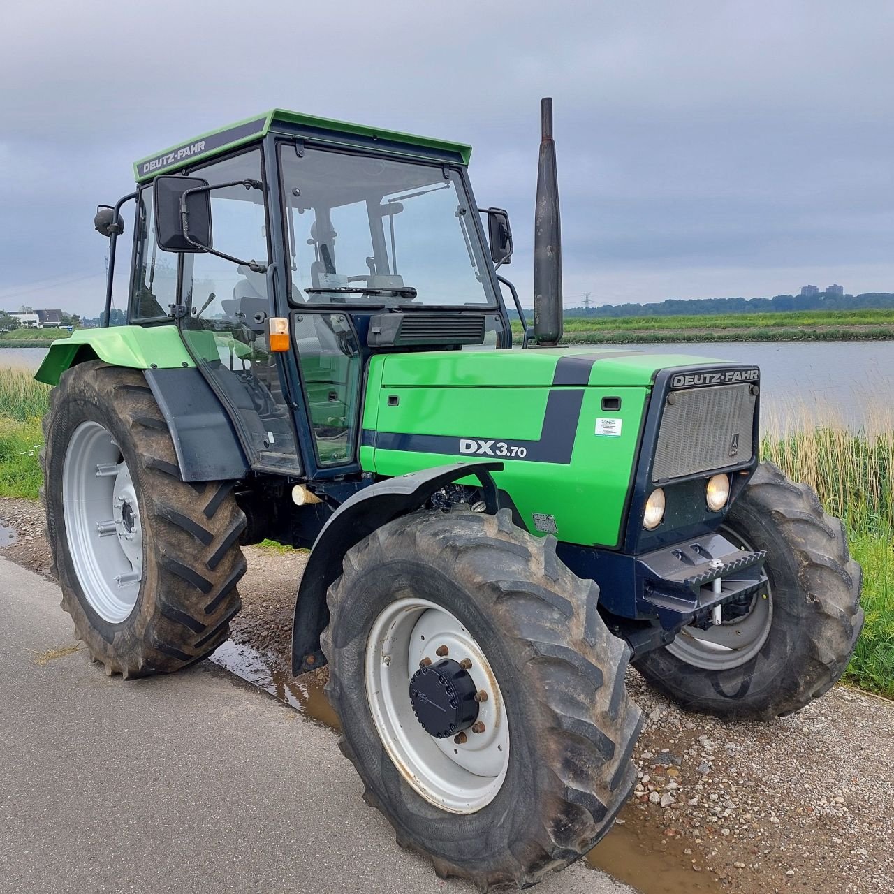 Traktor van het type Deutz-Fahr DX 3.70, Gebrauchtmaschine in Ouderkerk aan den IJssel (Foto 2)