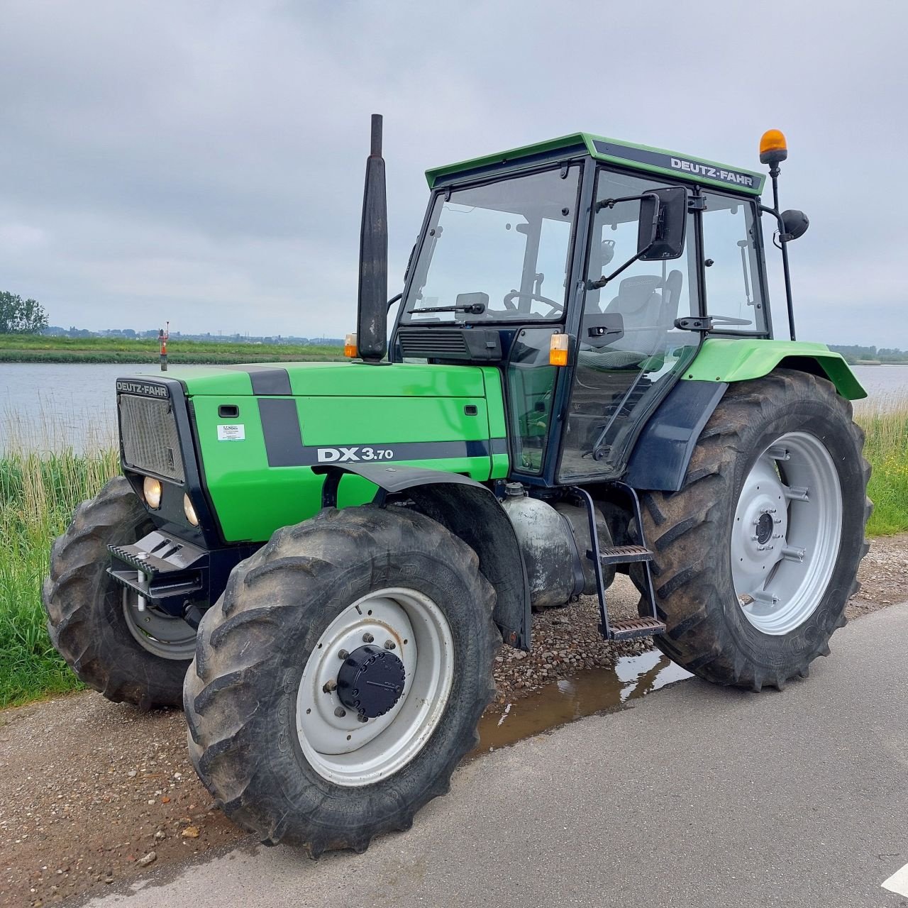 Traktor des Typs Deutz-Fahr DX 3.70, Gebrauchtmaschine in Ouderkerk aan den IJssel (Bild 1)