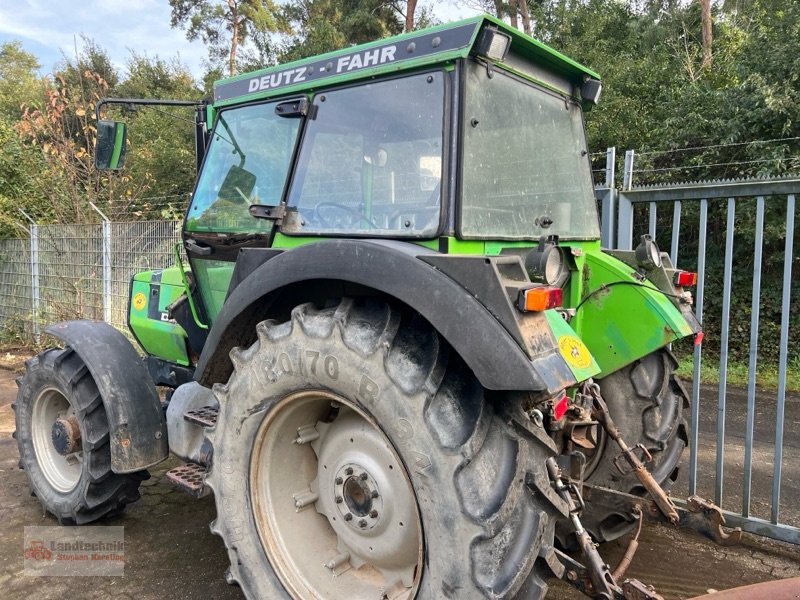 Traktor van het type Deutz-Fahr DX 4.30 inkl. Frontlader "Brandschaden", Gebrauchtmaschine in Marl (Foto 3)