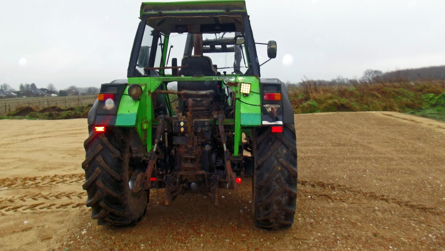 Traktor des Typs Deutz-Fahr DX 4.50 + Frontlader, Gebrauchtmaschine in Mittelsdorf (Bild 3)