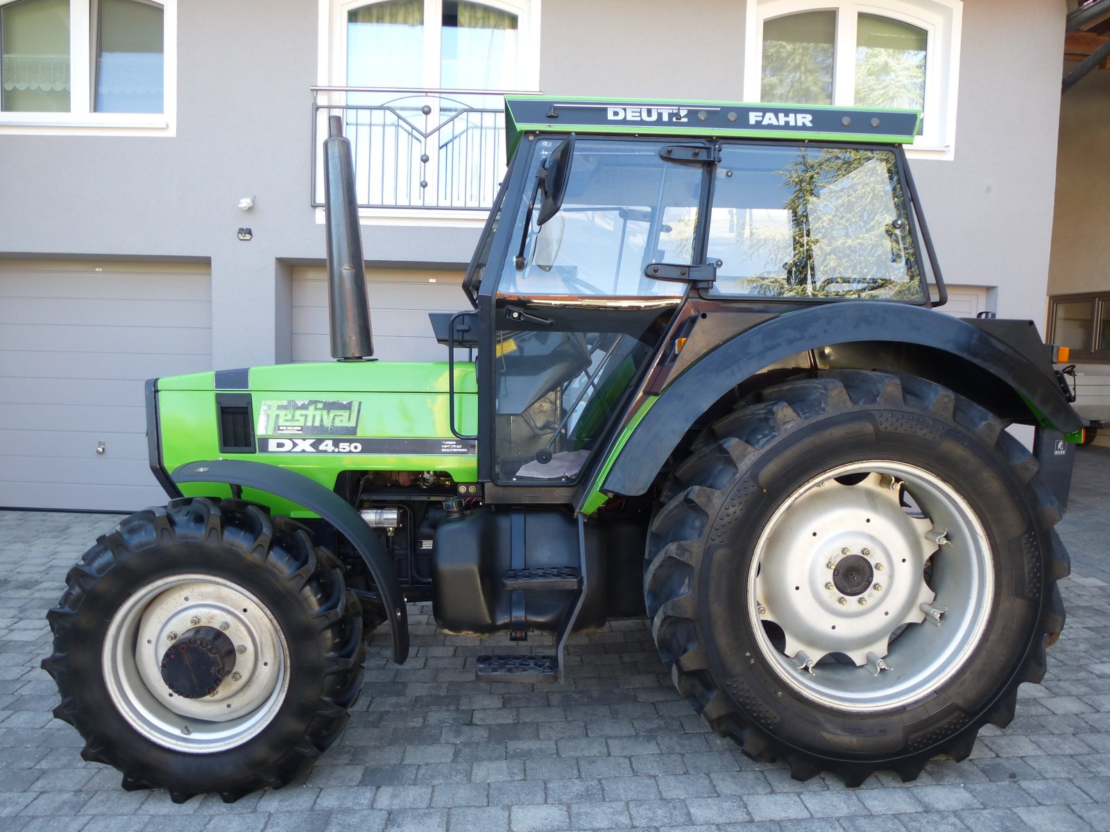 Traktor typu Deutz-Fahr DX 4.50, Gebrauchtmaschine w Petersdorf (Zdjęcie 2)