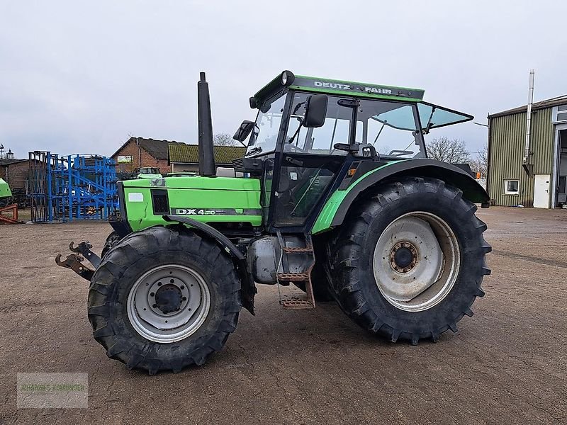 Traktor от тип Deutz-Fahr DX 4.70 mit FKH+FZW, Gebrauchtmaschine в Leichlingen (Снимка 1)