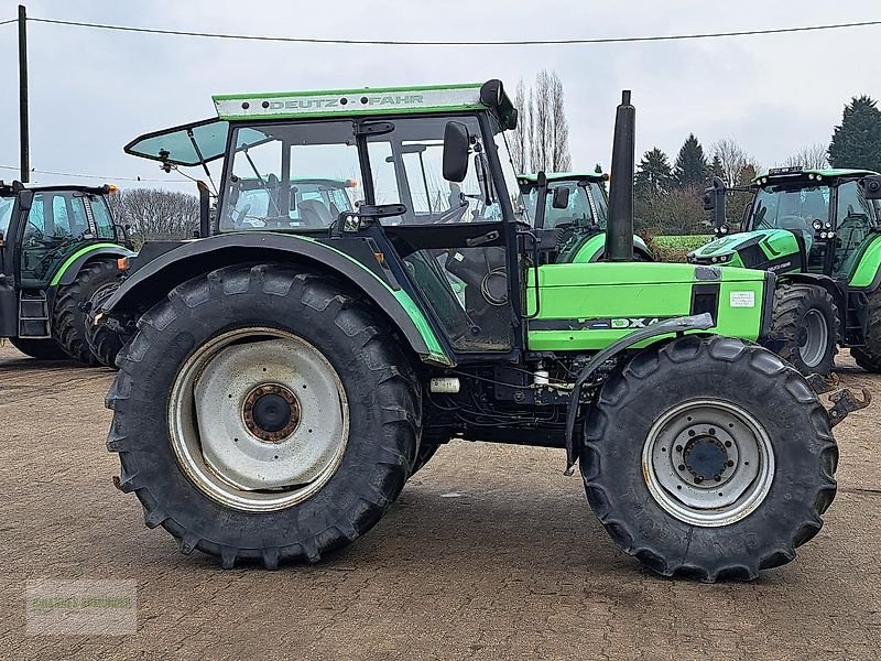 Traktor от тип Deutz-Fahr DX 4.70 mit FKH+FZW, Gebrauchtmaschine в Leichlingen (Снимка 5)