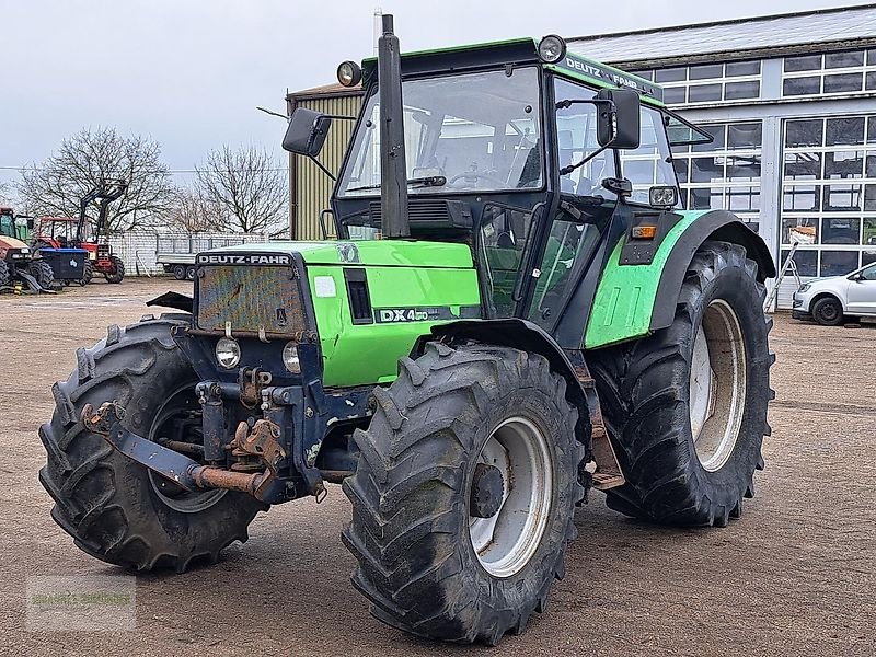 Traktor от тип Deutz-Fahr DX 4.70 mit FKH+FZW, Gebrauchtmaschine в Leichlingen (Снимка 2)