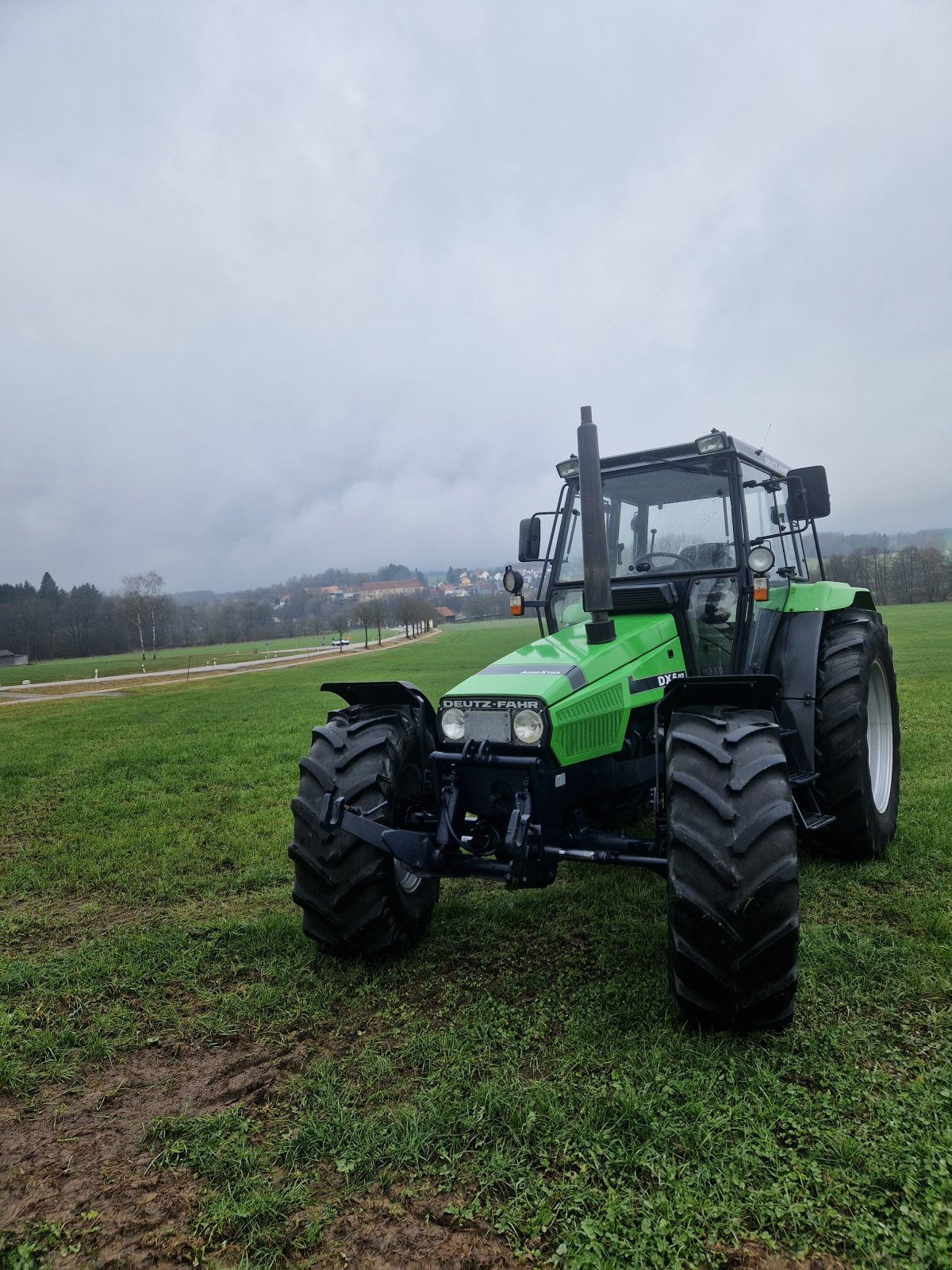 Traktor des Typs Deutz-Fahr DX 6.07 AgroXtra, Gebrauchtmaschine in Moosbach (Bild 2)