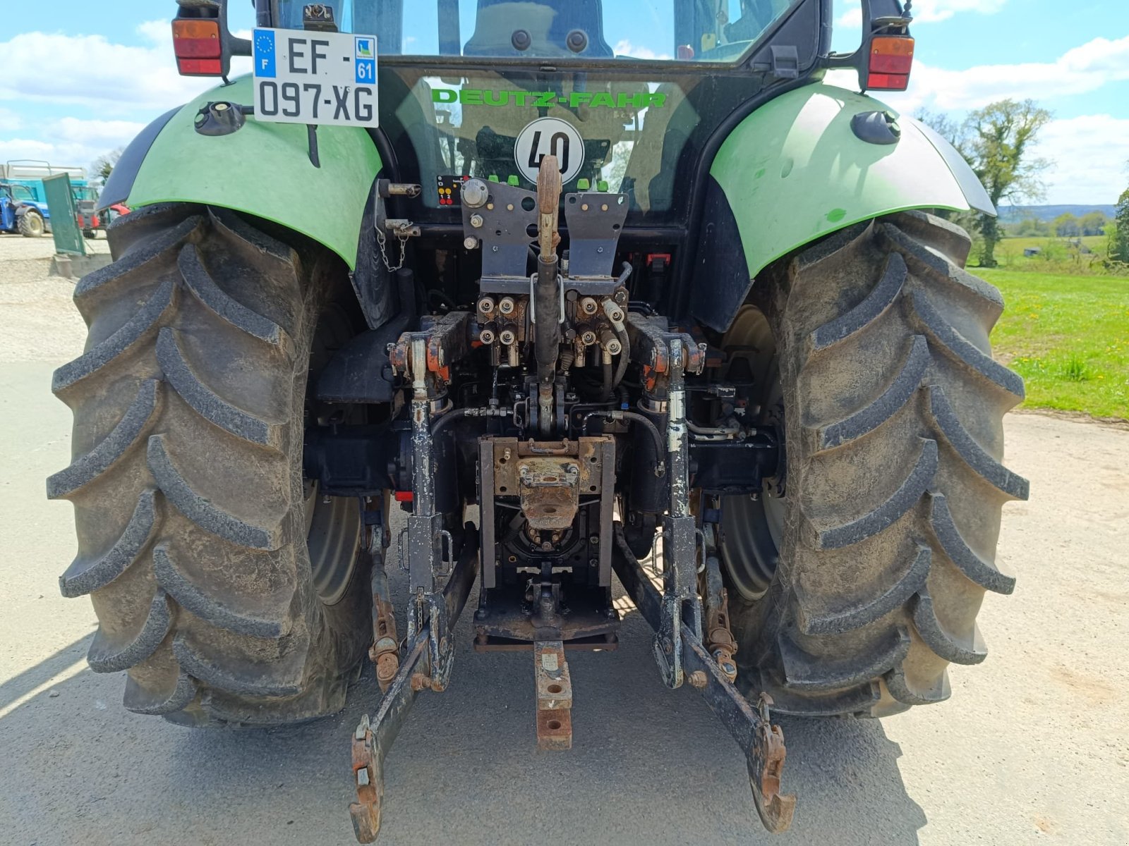 Traktor du type Deutz-Fahr M610, Gebrauchtmaschine en Le Horps (Photo 4)