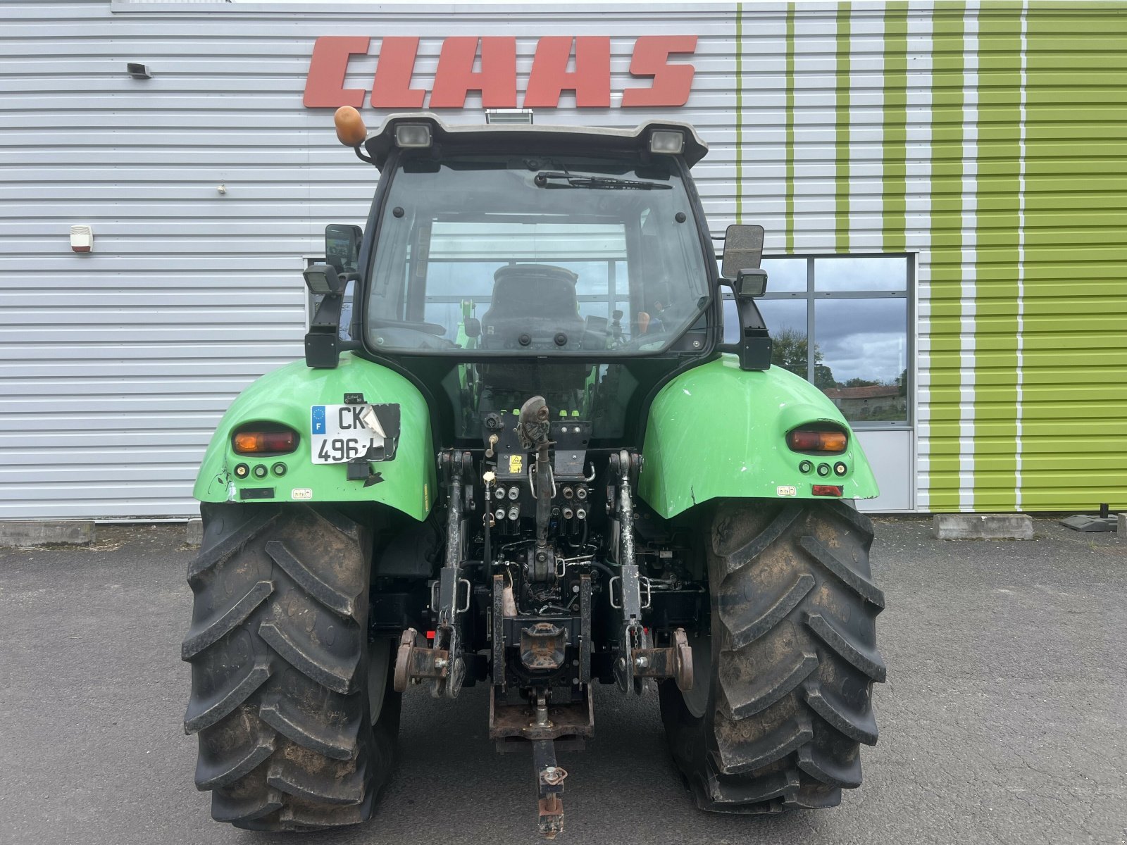 Traktor от тип Deutz-Fahr M620 AVEC CHARGEUR, Gebrauchtmaschine в Moulins (Снимка 7)