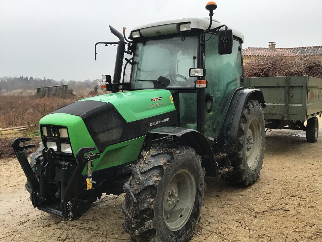 Traktor of the type Deutz-Fahr TRACTEUR 5090.4 HD T4I, Gebrauchtmaschine in SAINT ANDIOL (Picture 1)