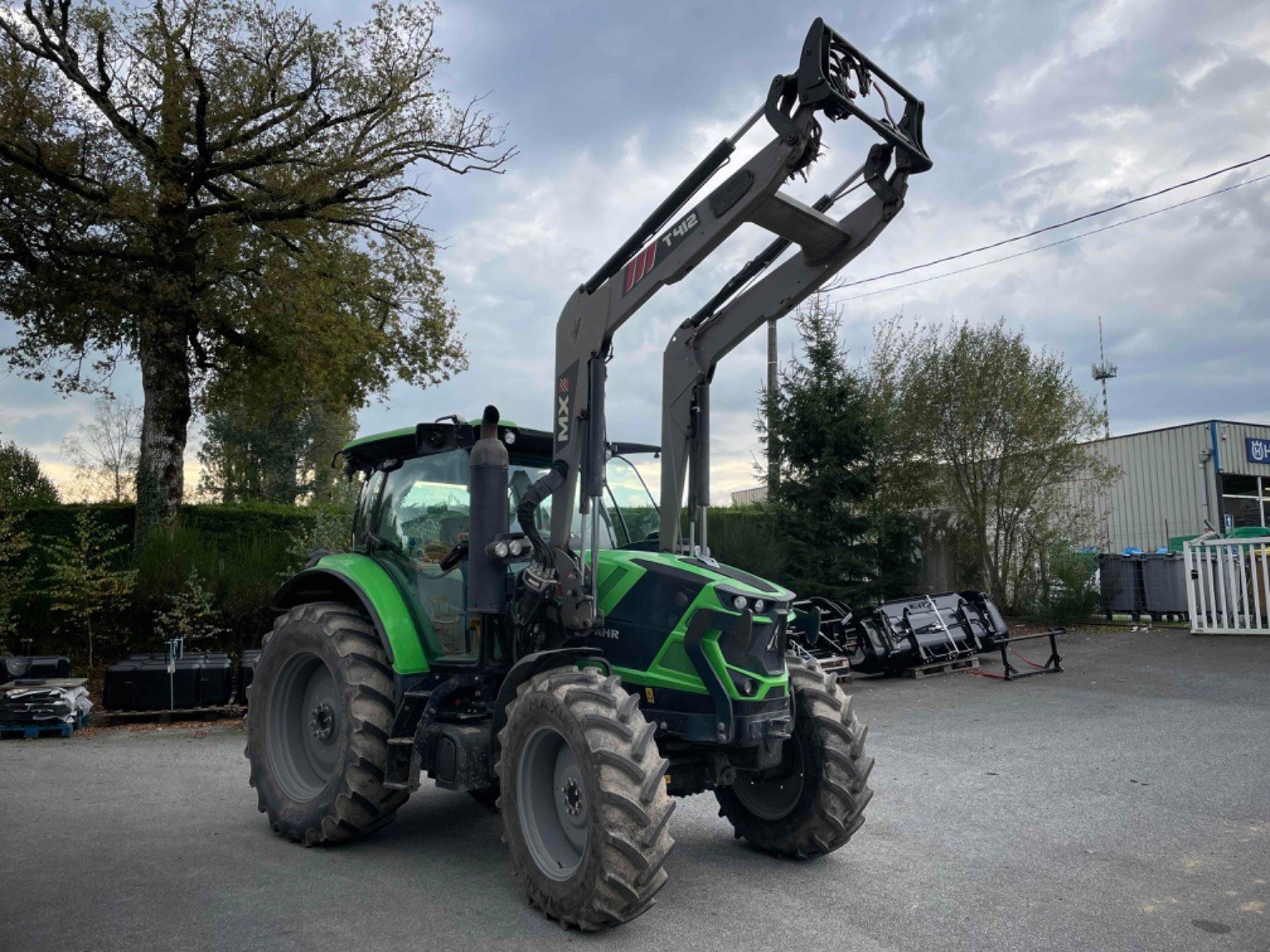 Traktor za tip Deutz-Fahr Tracteur agricole 6120 Deutz-Fahr, Gebrauchtmaschine u LA SOUTERRAINE (Slika 3)