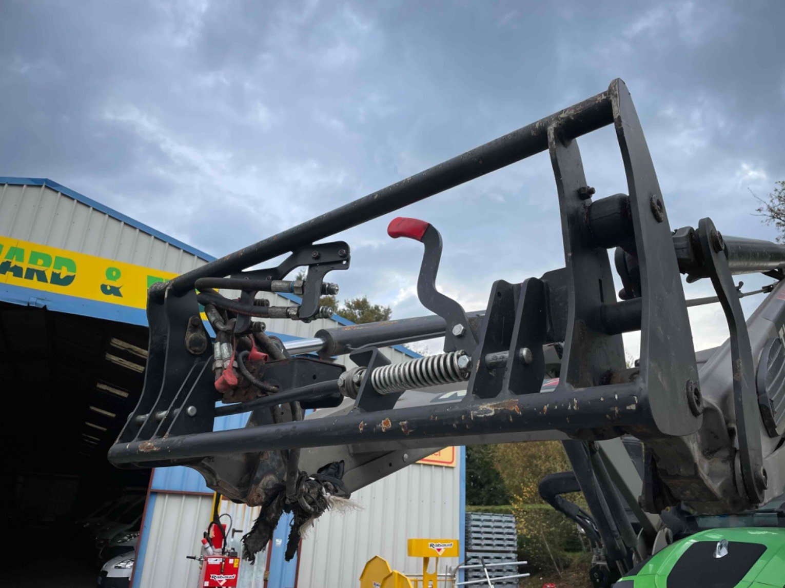 Traktor tip Deutz-Fahr Tracteur agricole 6120 Deutz-Fahr, Gebrauchtmaschine in LA SOUTERRAINE (Poză 11)