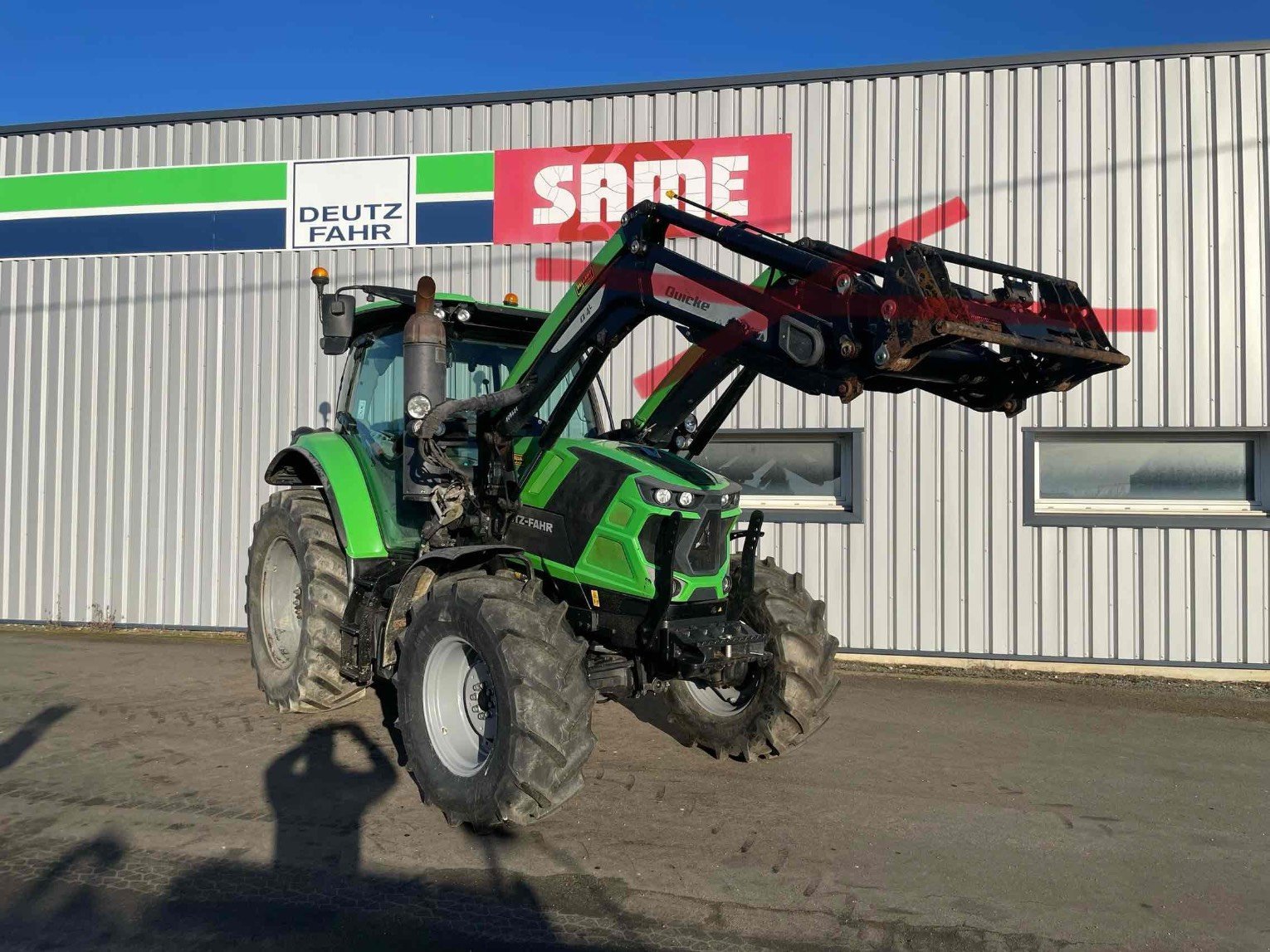 Traktor a típus Deutz-Fahr Tracteur agricole SERIE6TTVAGROTRON 6120 TTV (C) D, Gebrauchtmaschine ekkor: SAINT CLAIR SUR ELLE (Kép 2)