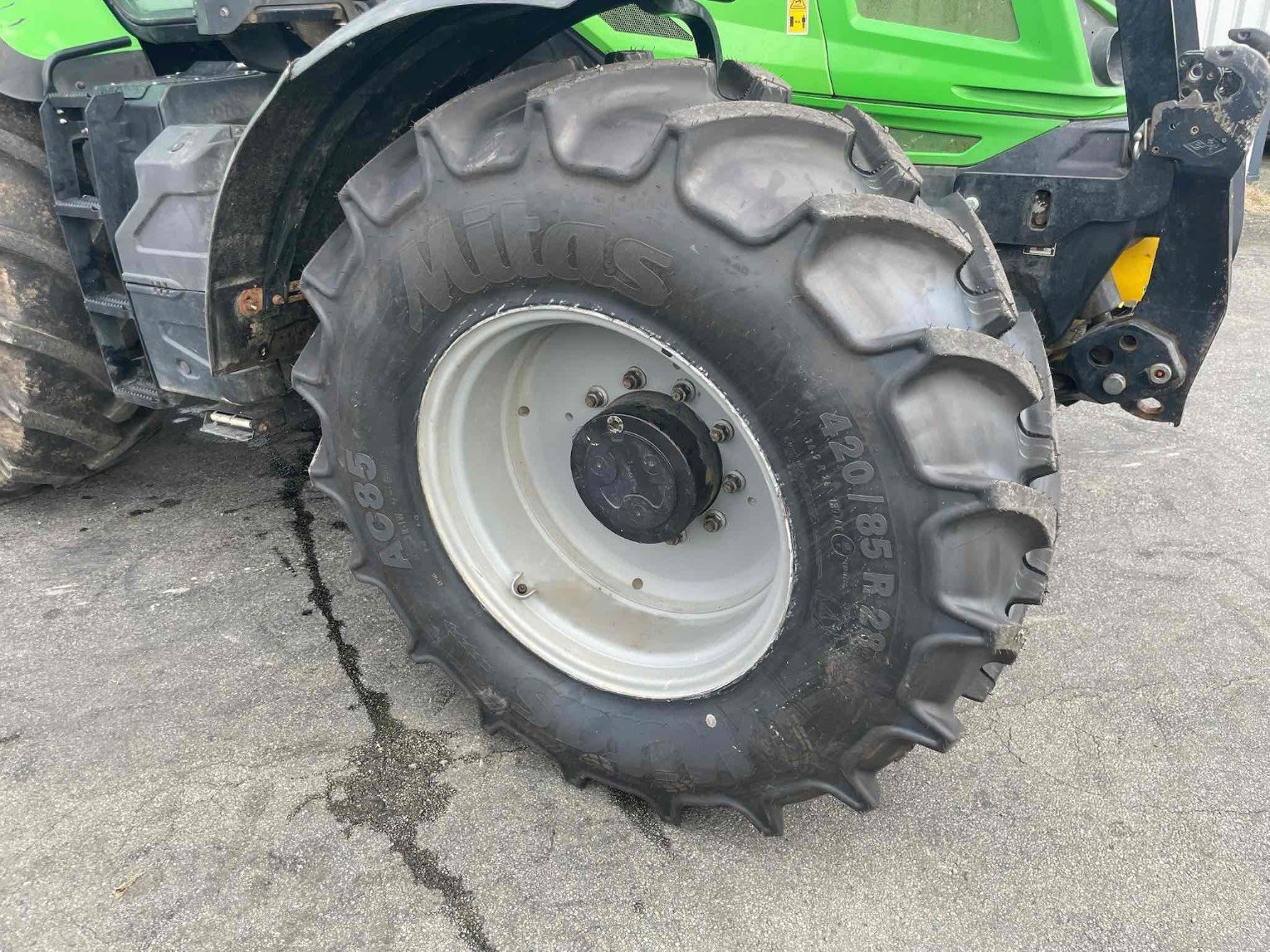 Traktor van het type Deutz-Fahr Tracteur agricole SERIE6TTVAGROTRON 6165.4 TTV (A), Gebrauchtmaschine in SAINT CLAIR SUR ELLE (Foto 3)