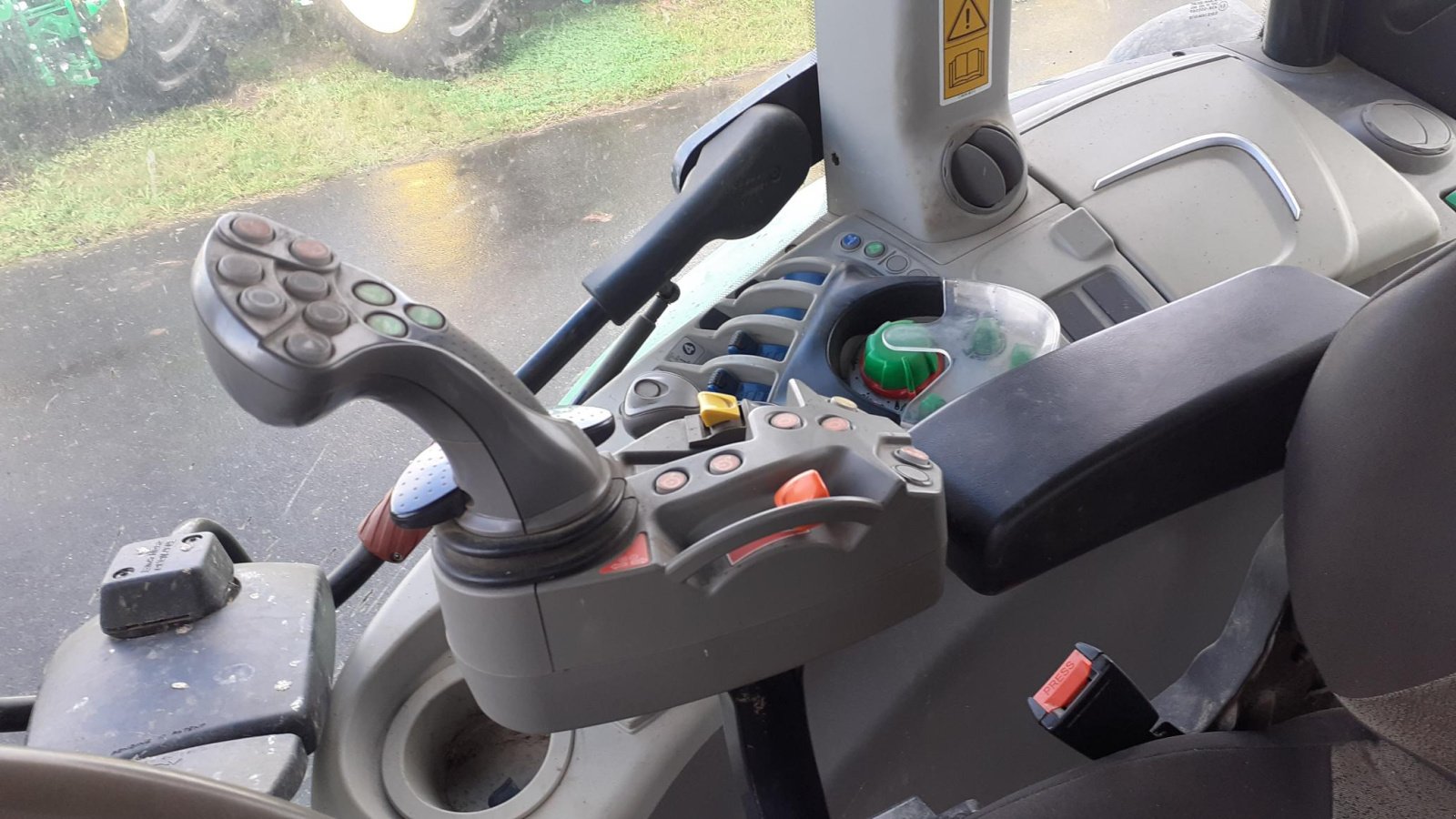 Traktor a típus Deutz-Fahr TRACTEUR OCC, Gebrauchtmaschine ekkor: Les Touches (Kép 5)