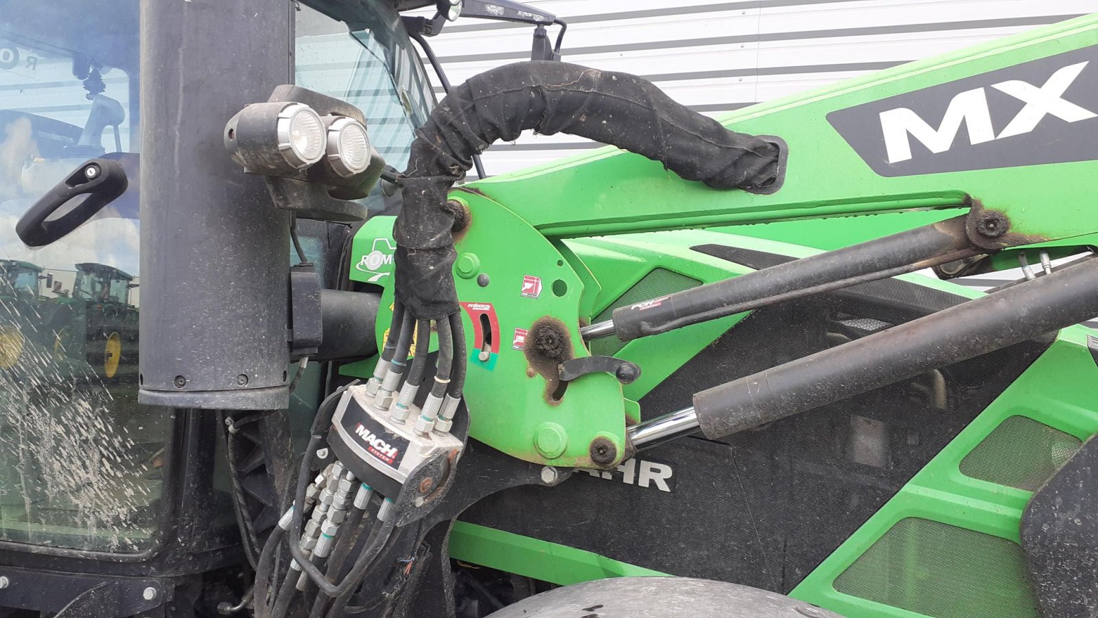 Traktor Türe ait Deutz-Fahr TRACTEUR OCC, Gebrauchtmaschine içinde Les Touches (resim 6)