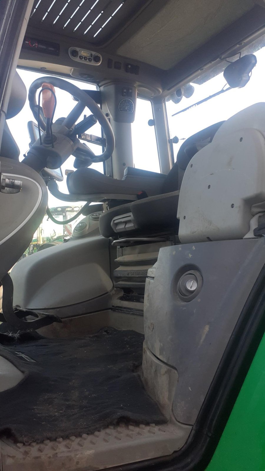 Traktor tipa Deutz-Fahr TRACTEUR OCC, Gebrauchtmaschine u Les Touches (Slika 5)