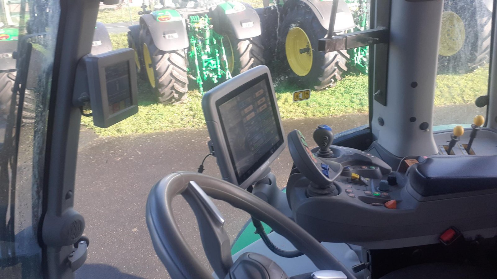 Traktor des Typs Deutz-Fahr TRACTEUR OCC, Gebrauchtmaschine in Les Touches (Bild 8)