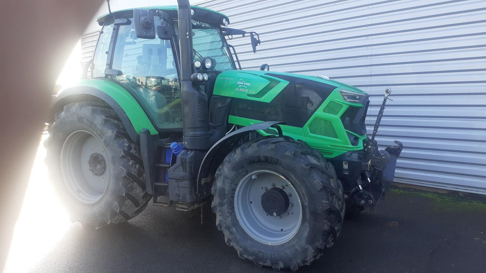 Traktor van het type Deutz-Fahr TRACTEUR OCC, Gebrauchtmaschine in Les Touches (Foto 2)