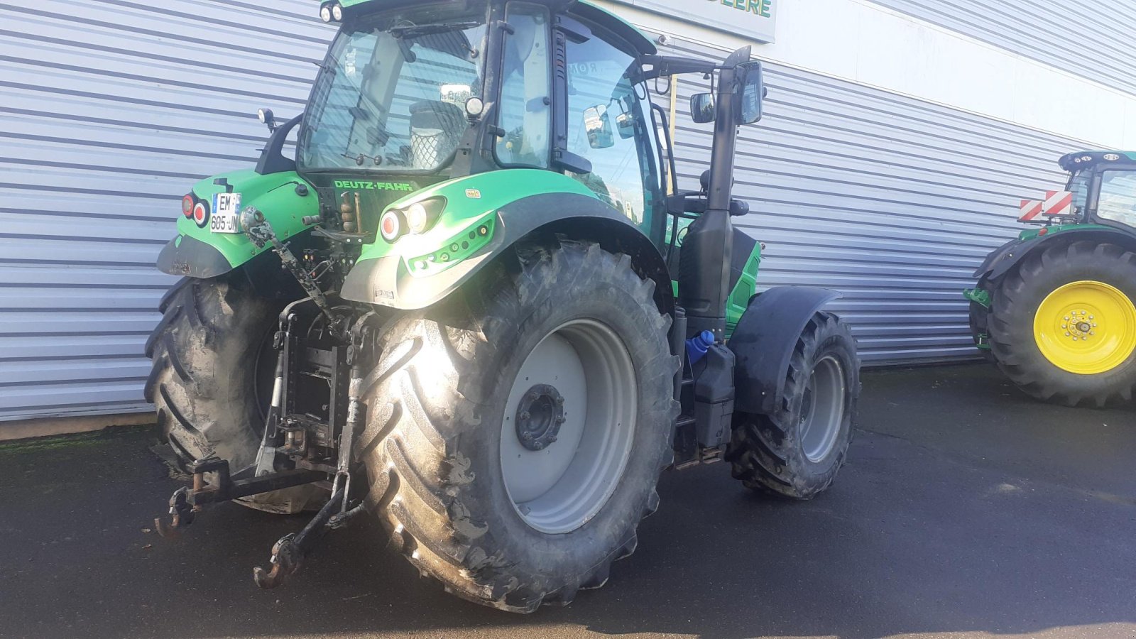 Traktor van het type Deutz-Fahr TRACTEUR OCC, Gebrauchtmaschine in Les Touches (Foto 3)