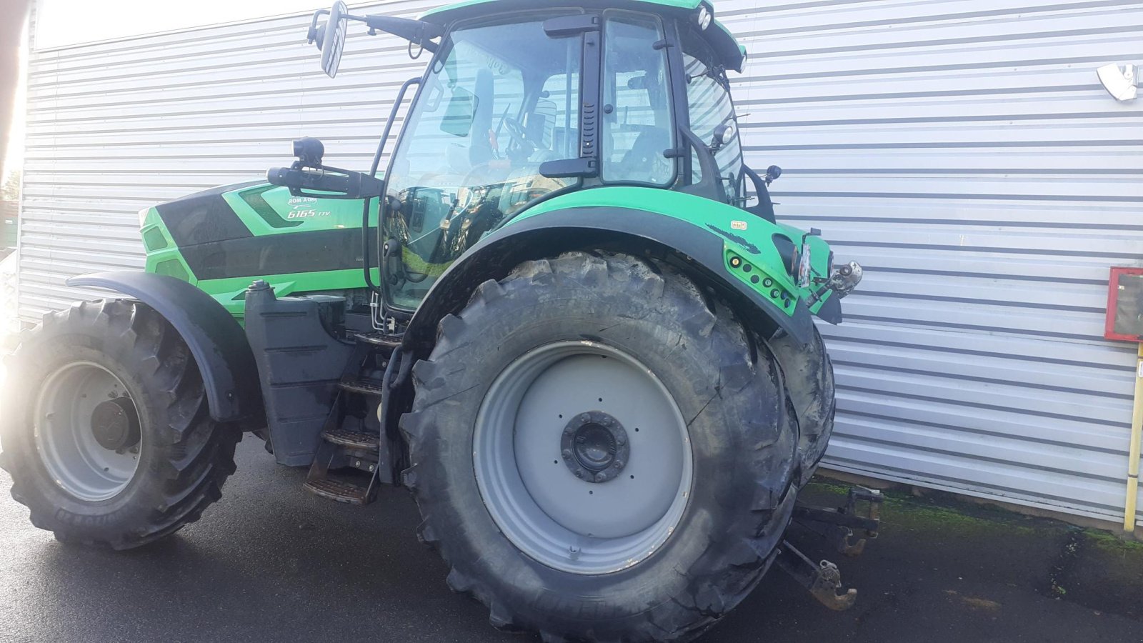 Traktor van het type Deutz-Fahr TRACTEUR OCC, Gebrauchtmaschine in Les Touches (Foto 4)