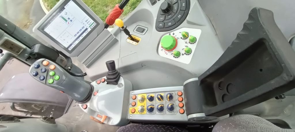 Traktor typu Deutz-Fahr TTV 420 DCR, Gebrauchtmaschine w SAINT LOUP (Zdjęcie 8)