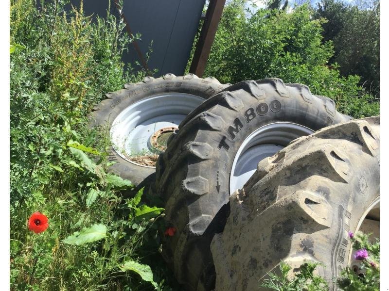 Traktor des Typs Deutz-Fahr TTV 420, Gebrauchtmaschine in ROYE (Bild 1)