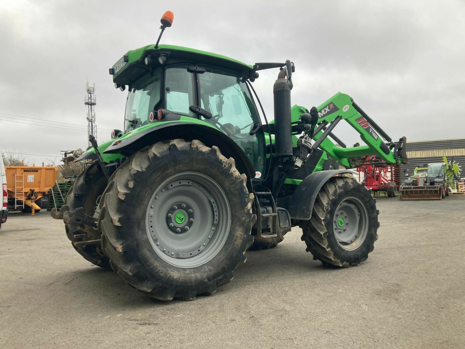 Traktor typu Deutz-Fahr TTV 6140.4, Gebrauchtmaschine w PLOUIGNEAU (Zdjęcie 4)