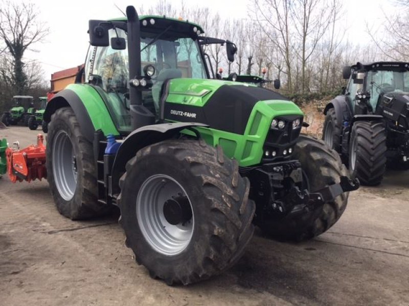 Traktor des Typs Deutz-Fahr ttv7230, Gebrauchtmaschine in les hayons (Bild 4)