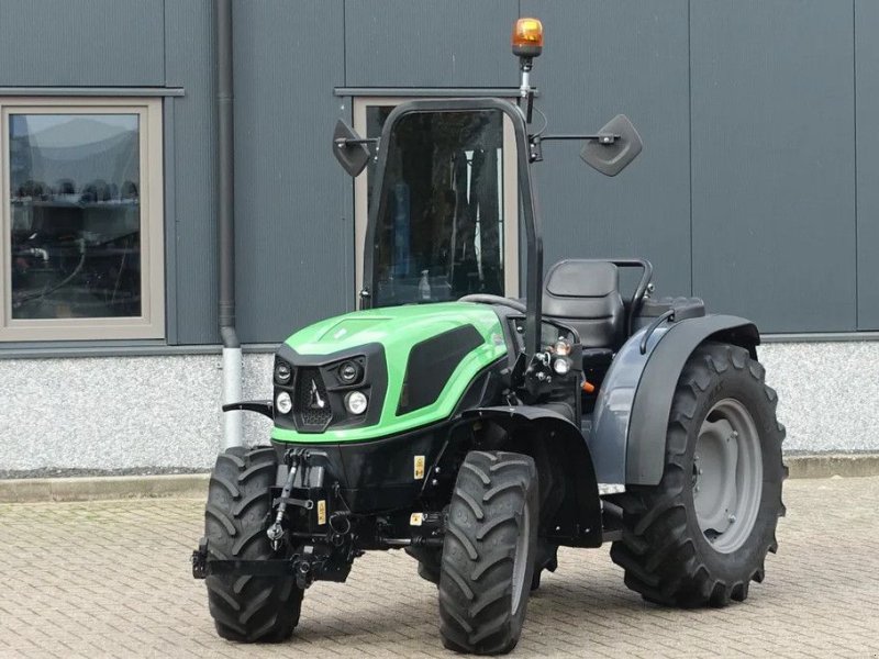 Traktor типа Deutz 3050 4wd / 00025 Draaiuren / Full Options, Gebrauchtmaschine в Swifterband