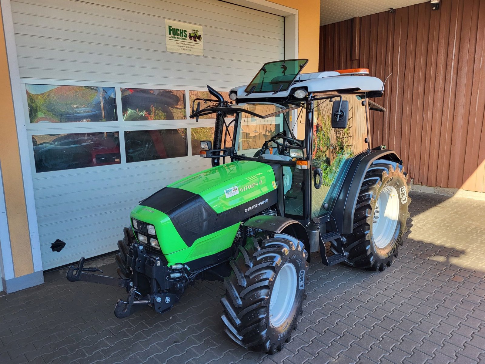 Traktor van het type Deutz 5090.4D mit Fronthydraulik, Frontzapfwelle, DL, Klima, Gebrauchtmaschine in Laaber (Foto 5)