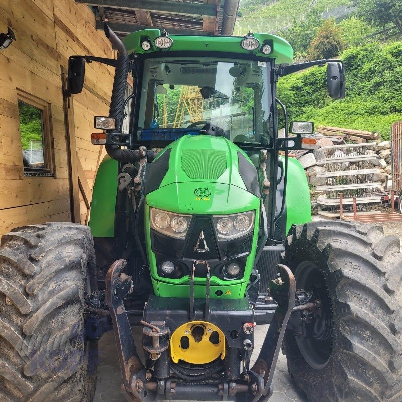 Traktor van het type Deutz 5110 C Unterfahrschutz, Schneepflugplatte, Gebrauchtmaschine in Schutterzell (Foto 1)