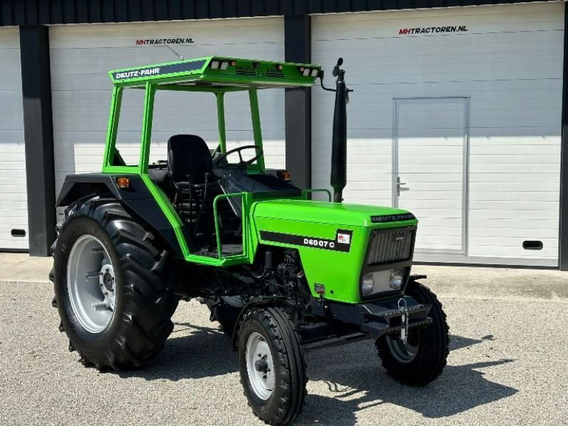 Traktor of the type Deutz 6007C, Gebrauchtmaschine in Linde (dr) (Picture 1)