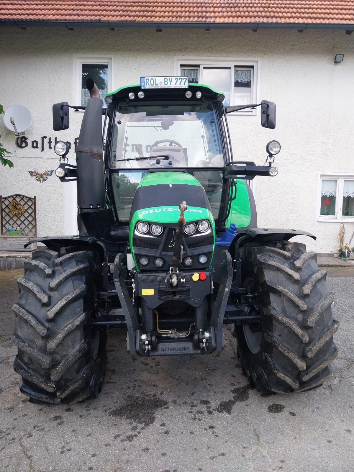 Traktor of the type Deutz 6130.4 P, Gebrauchtmaschine in 84056 Rottenburg an der Laaber (Picture 1)