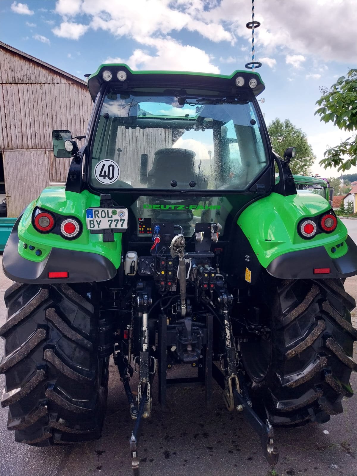 Traktor of the type Deutz 6130.4 P, Gebrauchtmaschine in 84056 Rottenburg an der Laaber (Picture 3)