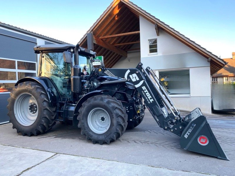 Traktor des Typs Deutz 6135C TTV, Neumaschine in Windlach (Bild 4)