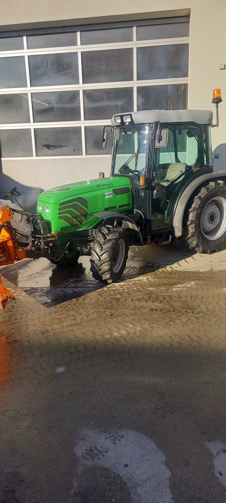 Traktor του τύπου Deutz Agrocompact 70, Gebrauchtmaschine σε Miesbach (Φωτογραφία 4)