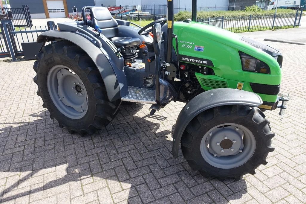 Traktor του τύπου Deutz Agrokid 230 4wd / 00021 Draaiuren / Brede Akkerbanden, Gebrauchtmaschine σε Swifterband (Φωτογραφία 2)