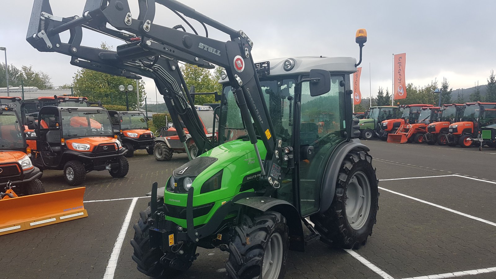 Traktor van het type Deutz Agrokid 230, Gebrauchtmaschine in Olpe (Foto 2)