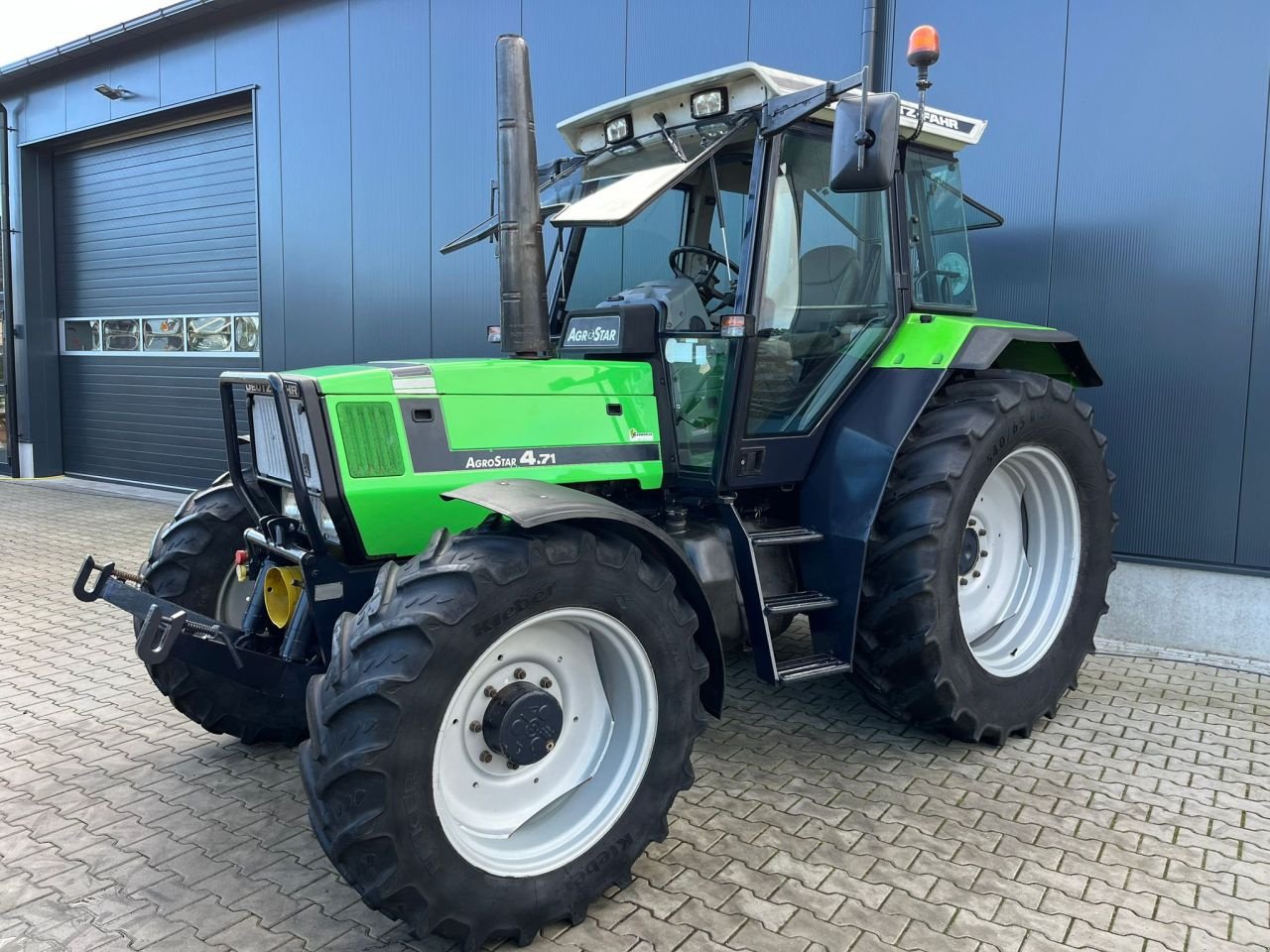 Traktor van het type Deutz AgroStar 4.71, Gebrauchtmaschine in Daarle (Foto 2)